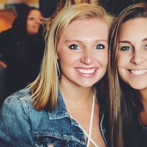 Meet your Posher, Victoriavictoria